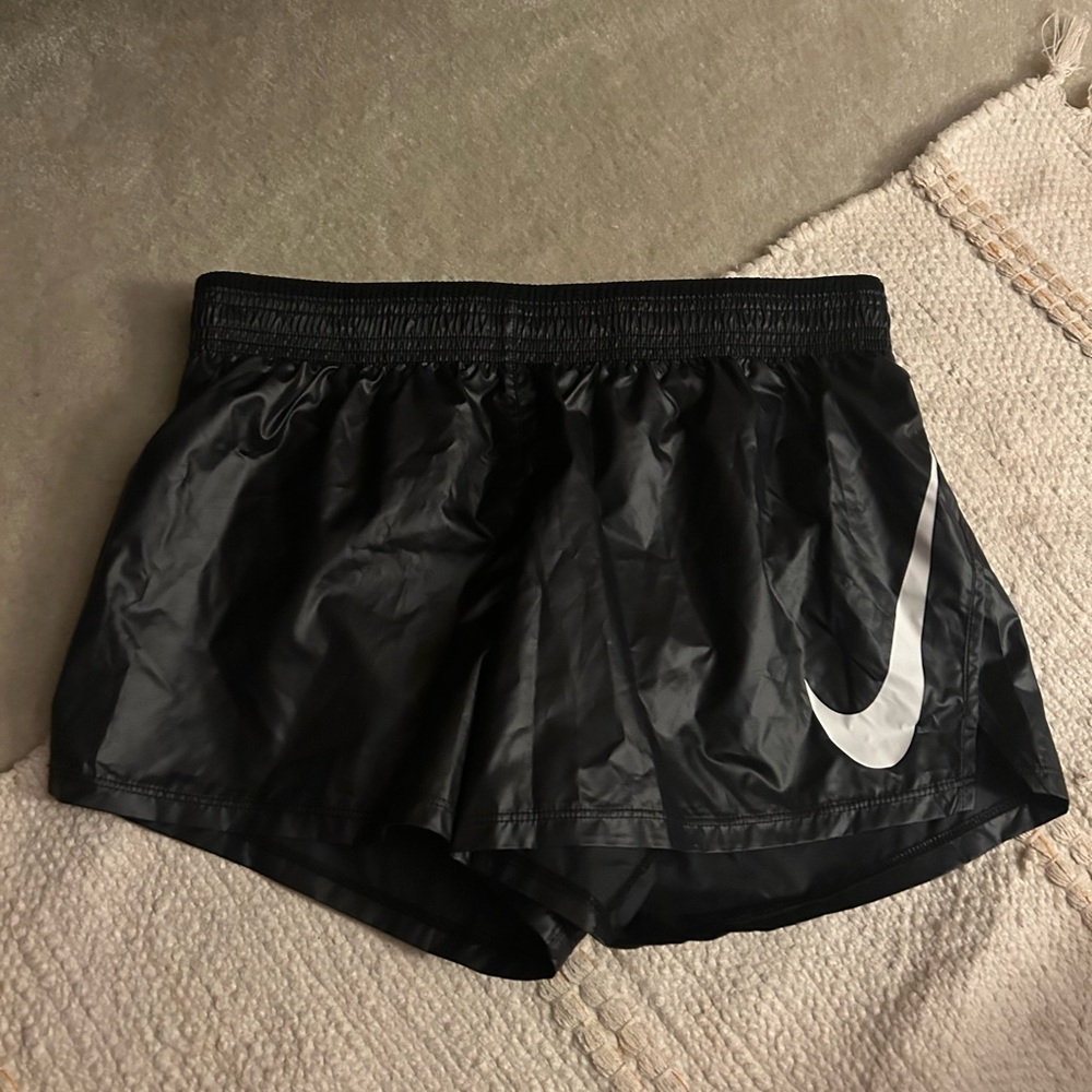 NIKE BLACK SHINY LOGO RUNNING SHORTS